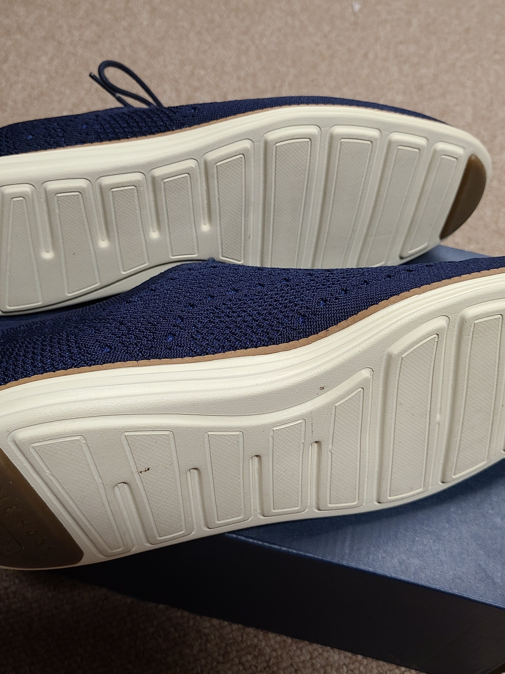 Cole Haan Men's 10.5M Original Grand OS hybrid sneakers - Picture 6 of 7